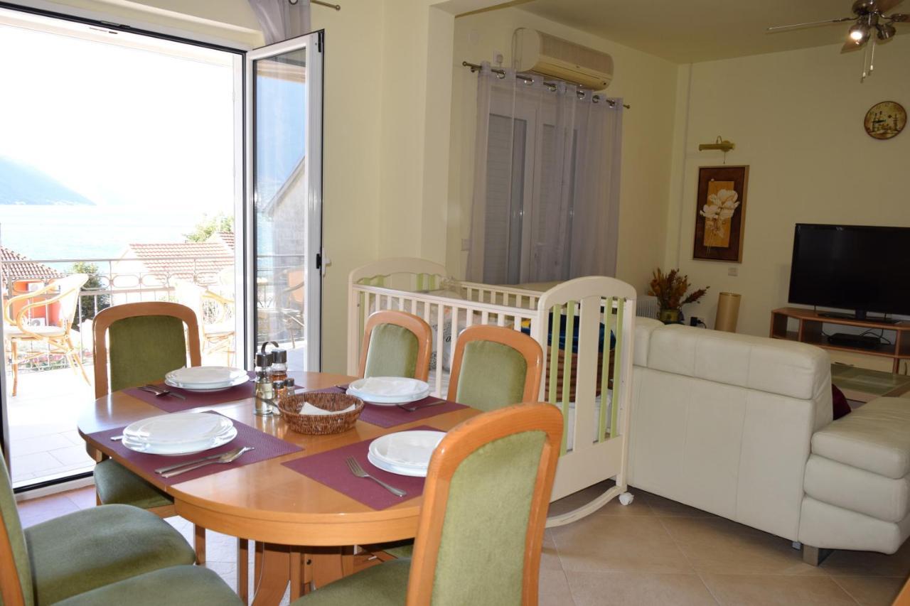 Apartmani Bobo Котор Екстер'єр фото